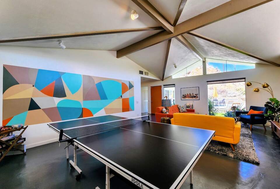 Mid-Century Retreat Near Palm Springs - Palm Springs, California