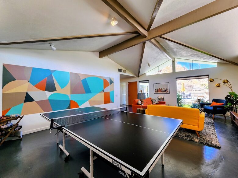 Mid-Century Retreat Near Palm Springs - Palm Springs, California