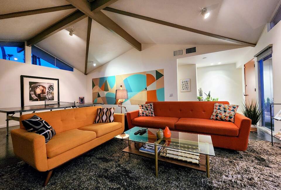 Mid-Century Retreat Near Palm Springs - Palm Springs, California