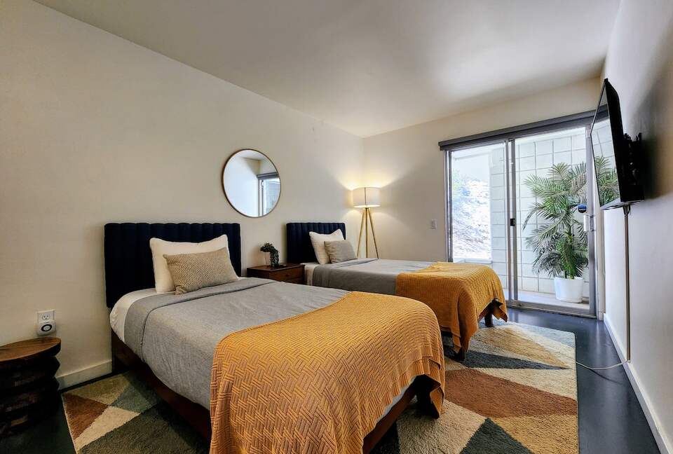 Mid-Century Retreat Near Palm Springs - Palm Springs, California