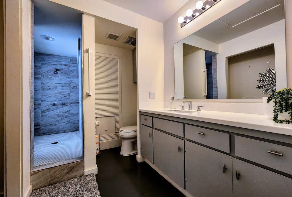 Mid-Century Retreat Near Palm Springs - Palm Springs, California