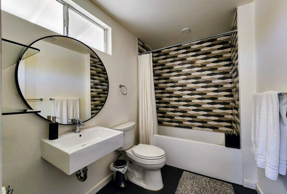 Mid-Century Retreat Near Palm Springs - Palm Springs, California