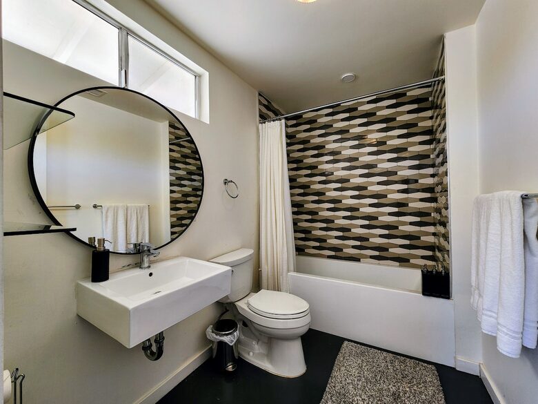 Mid-Century Retreat Near Palm Springs - Palm Springs, California