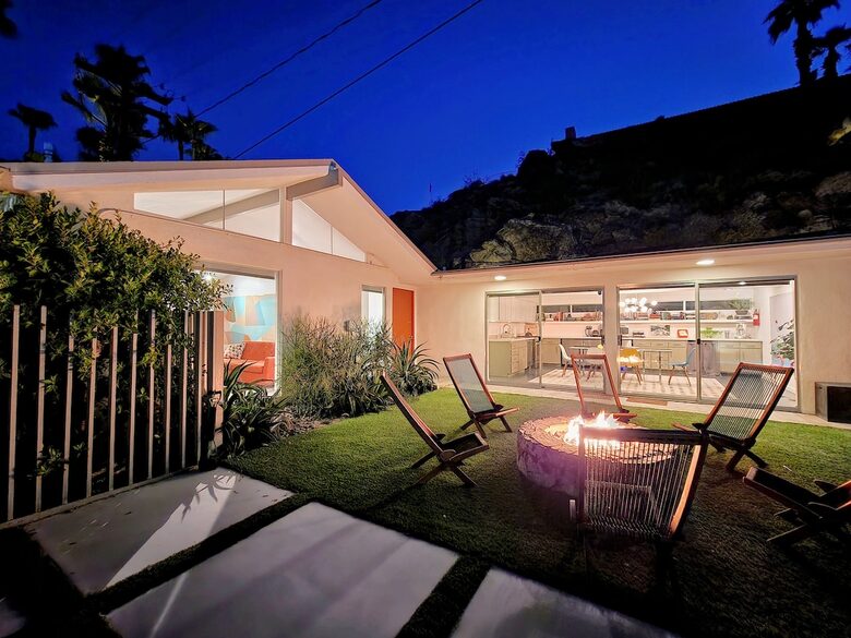 Mid-Century Retreat Near Palm Springs - Palm Springs, California