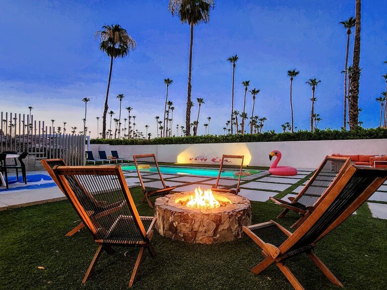 Mid-Century Retreat Near Palm Springs - Palm Springs, California
