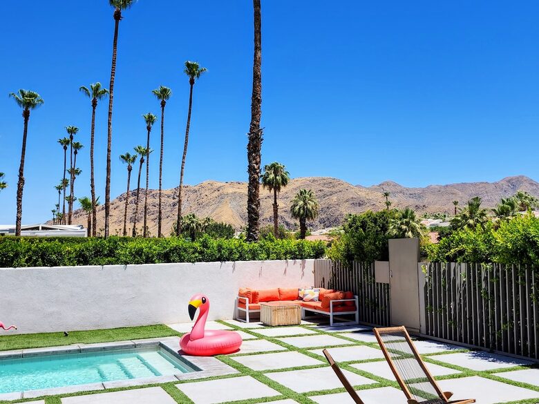 Mid-Century Retreat Near Palm Springs - Palm Springs, California