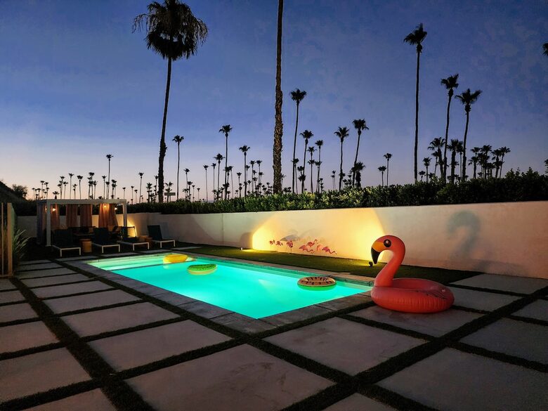 Mid-Century Retreat Near Palm Springs - Palm Springs, California