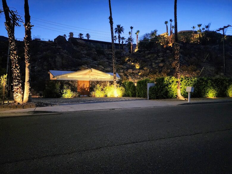 Mid-Century Retreat Near Palm Springs - Palm Springs, California