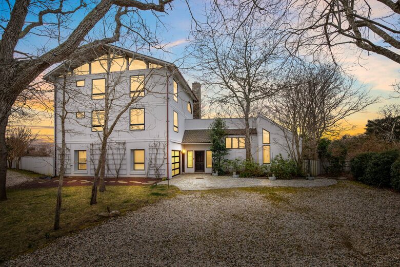 Montauk Luxury with Pool & Panoramic Views - Montauk, New York