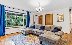 Cozy Mountain Cottage Between Asheville & Brevard - Mills River, North Carolina