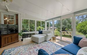 Cozy Mountain Cottage Between Asheville & Brevard - Mills River, North Carolina