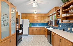 Cozy Mountain Cottage Between Asheville & Brevard - Mills River, North Carolina