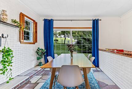 Cozy Mountain Cottage Between Asheville & Brevard - Mills River, North Carolina