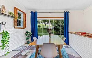 Cozy Mountain Cottage Between Asheville & Brevard - Mills River, North Carolina