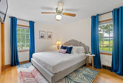 Cozy Mountain Cottage Between Asheville & Brevard - Mills River, North Carolina