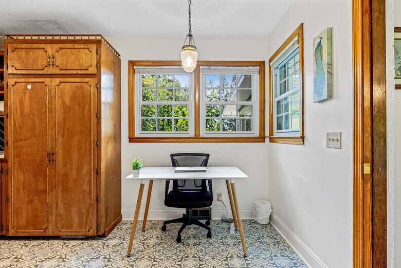 Cozy Mountain Cottage Between Asheville & Brevard - Mills River, North Carolina