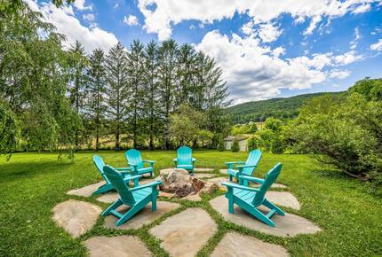 Cozy Mountain Cottage Between Asheville & Brevard - Mills River, North Carolina