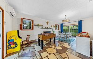 Cozy Mountain Cottage Between Asheville & Brevard - Mills River, North Carolina