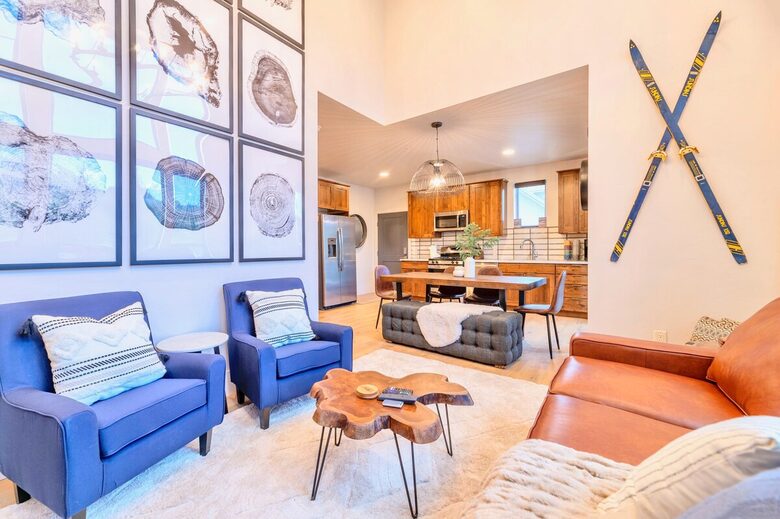 Riverside Alpine Escape | Elegant Winter Getaway in Silverthorne - Silverthorne, Colorado