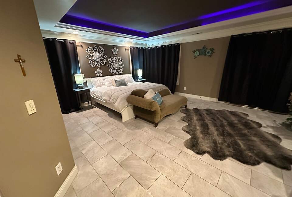 Hillside Haven Retreat | Luxe Kentucky Escape - Newport, Kentucky