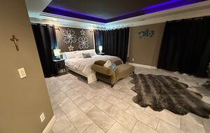 Hillside Haven Retreat | Luxe Kentucky Escape - Newport, Kentucky