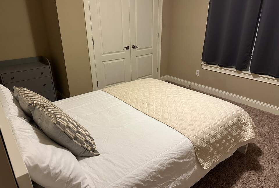 Hillside Haven Retreat | Luxe Kentucky Escape - Newport, Kentucky