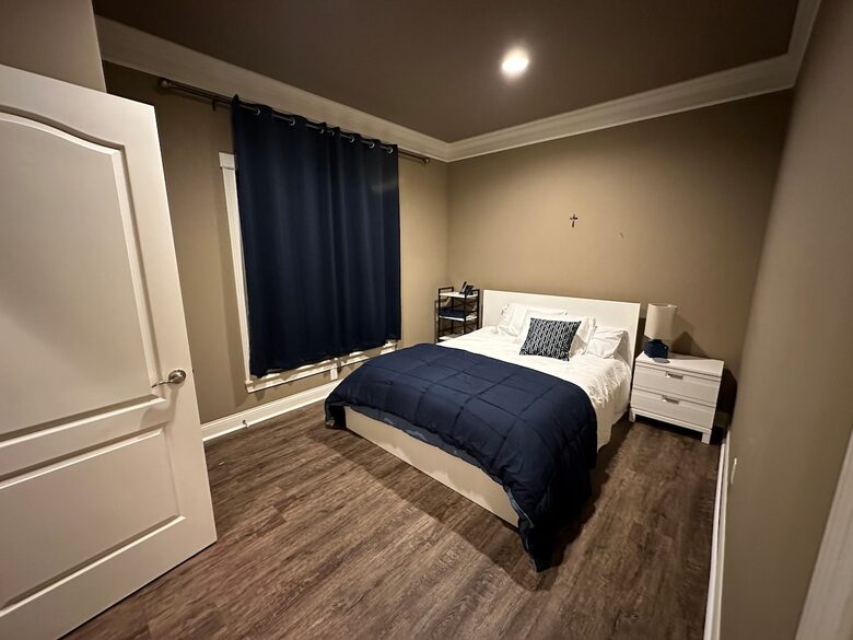 Hillside Haven Retreat | Luxe Kentucky Escape - Newport, Kentucky