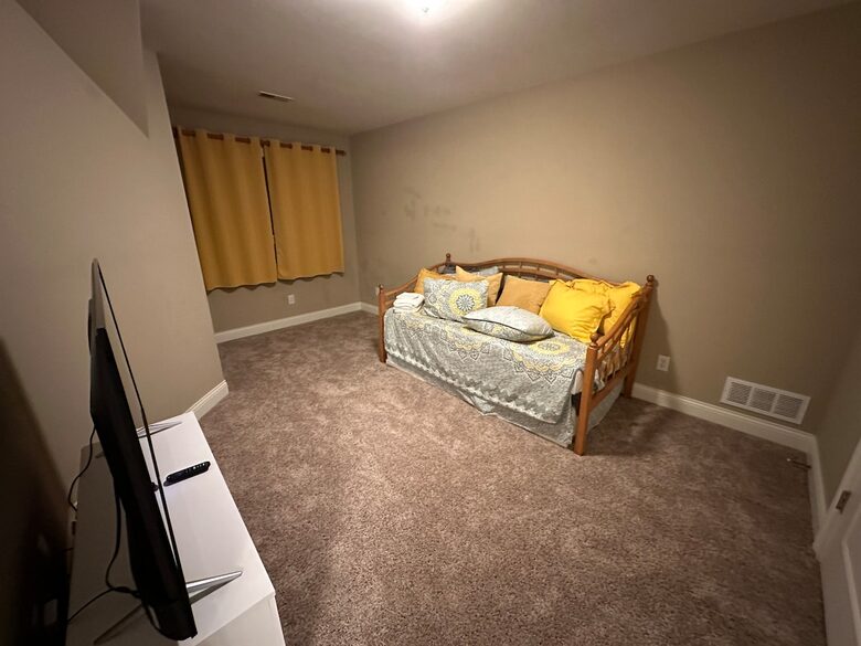 Hillside Haven Retreat | Luxe Kentucky Escape - Newport, Kentucky