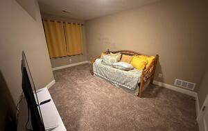 Hillside Haven Retreat | Luxe Kentucky Escape - Newport, Kentucky