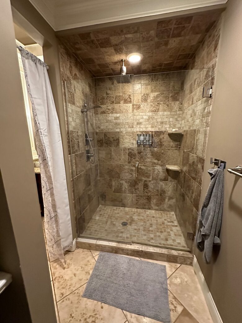 Hillside Haven Retreat | Luxe Kentucky Escape - Newport, Kentucky