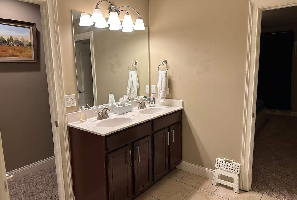 Hillside Haven Retreat | Luxe Kentucky Escape - Newport, Kentucky