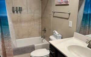 Hillside Haven Retreat | Luxe Kentucky Escape - Newport, Kentucky