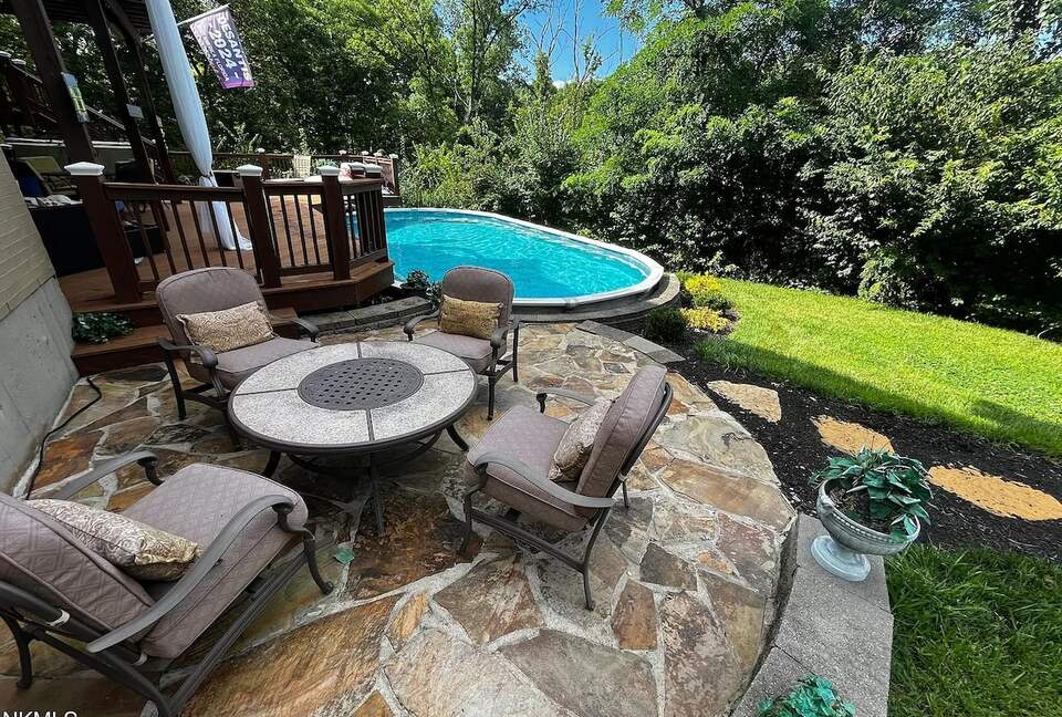 Hillside Haven Retreat | Luxe Kentucky Escape - Newport, Kentucky