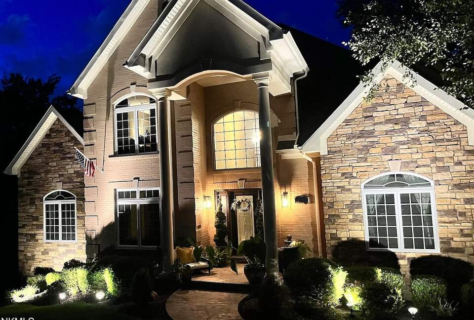 Hillside Haven Retreat | Luxe Kentucky Escape - Newport, Kentucky