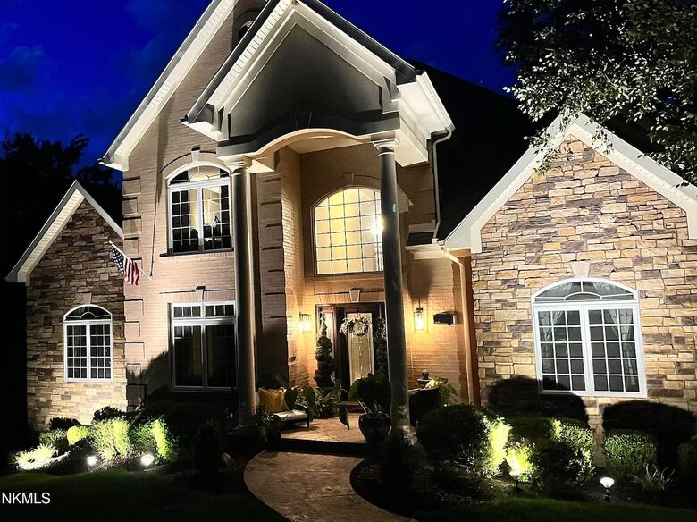 Hillside Haven Retreat | Luxe Kentucky Escape - Newport, Kentucky