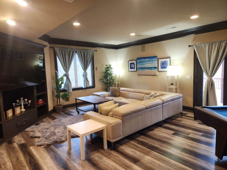 Hillside Haven Retreat | Luxe Kentucky Escape - Newport, Kentucky