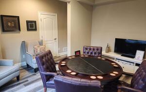 Hillside Haven Retreat | Luxe Kentucky Escape - Newport, Kentucky