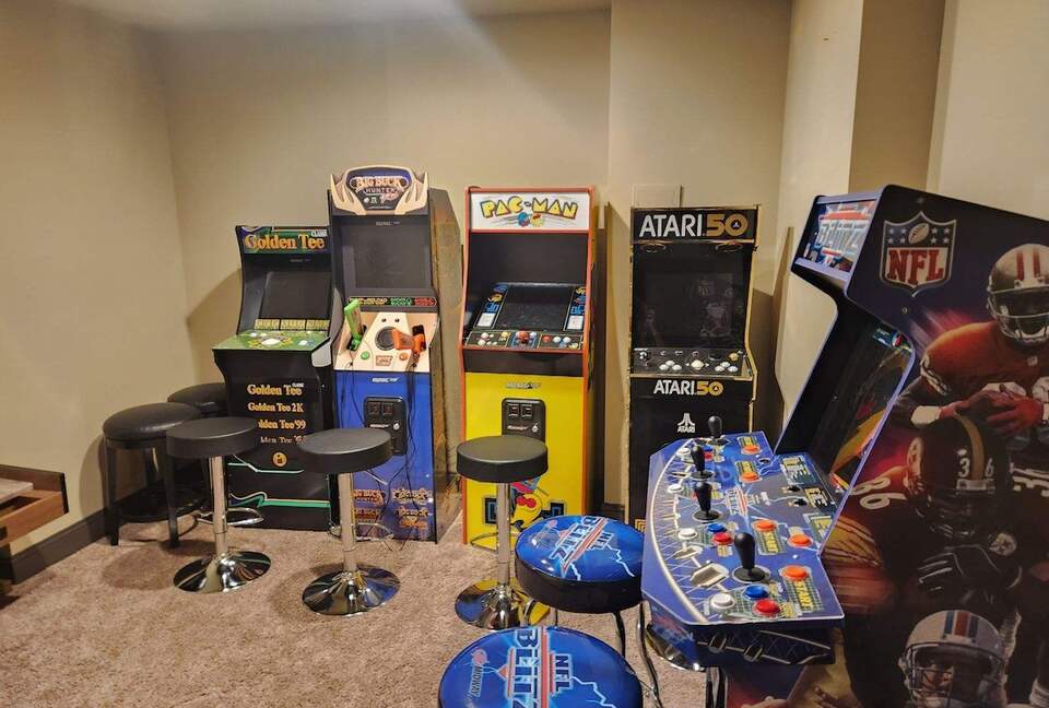 Hillside Haven Retreat | Luxe Kentucky Escape - Newport, Kentucky