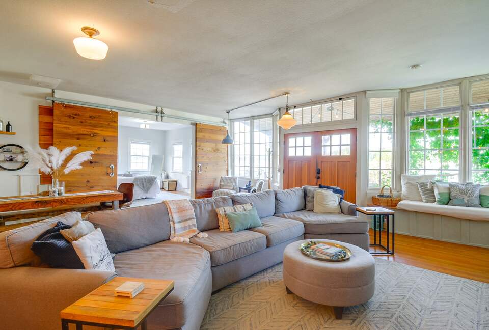 Historic Gig Harbor Waterfront Retreat with Private Beach - Gig Harbor, Washington