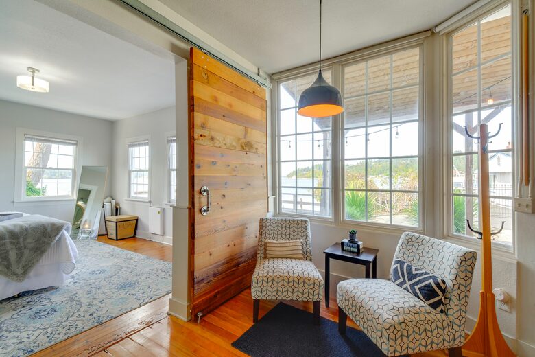 Historic Gig Harbor Waterfront Retreat with Private Beach - Gig Harbor, Washington