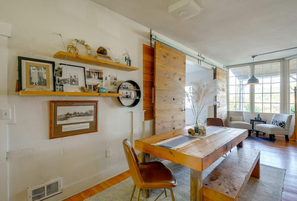 Historic Gig Harbor Waterfront Retreat with Private Beach - Gig Harbor, Washington