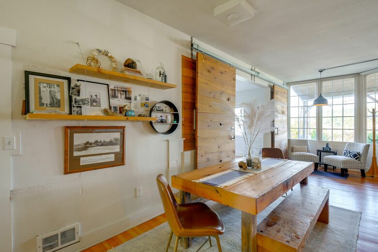 Historic Gig Harbor Waterfront Retreat with Private Beach - Gig Harbor, Washington