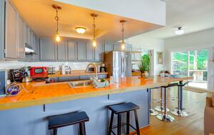 Historic Gig Harbor Waterfront Retreat with Private Beach - Gig Harbor, Washington