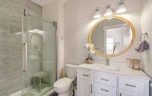 Historic Gig Harbor Waterfront Retreat with Private Beach - Gig Harbor, Washington