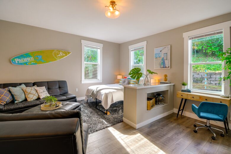 Historic Gig Harbor Waterfront Retreat with Private Beach - Gig Harbor, Washington