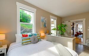 Historic Gig Harbor Waterfront Retreat with Private Beach - Gig Harbor, Washington