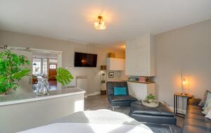 Historic Gig Harbor Waterfront Retreat with Private Beach - Gig Harbor, Washington