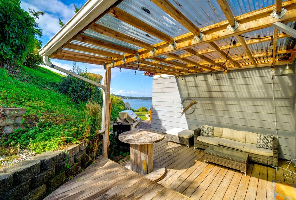 Historic Gig Harbor Waterfront Retreat with Private Beach - Gig Harbor, Washington