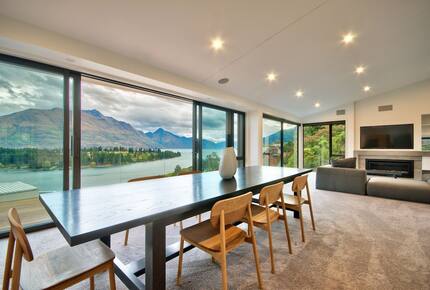 Alpine Vista House | Modern Luxury with Panoramic Lake & Mountain Views - Queenstown, New Zealand