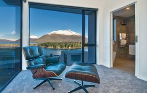 Alpine Vista House | Modern Luxury with Panoramic Lake & Mountain Views - Queenstown, New Zealand